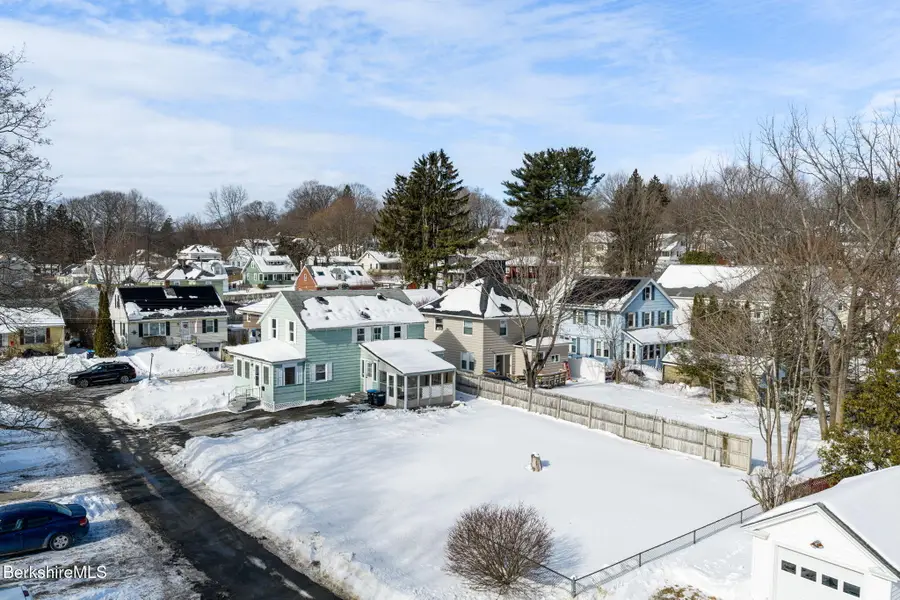 40 Roland St, Pittsfield, MA 01201 - #3