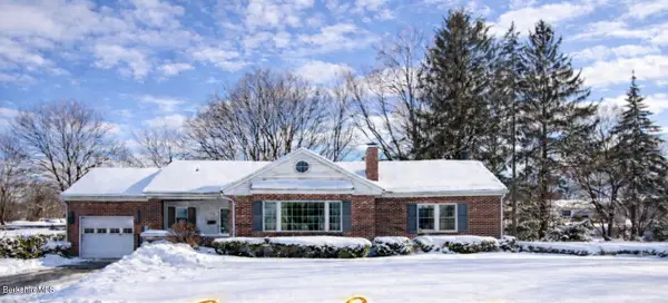 112 Sampson Pkwy, Pittsfield, MA 01201