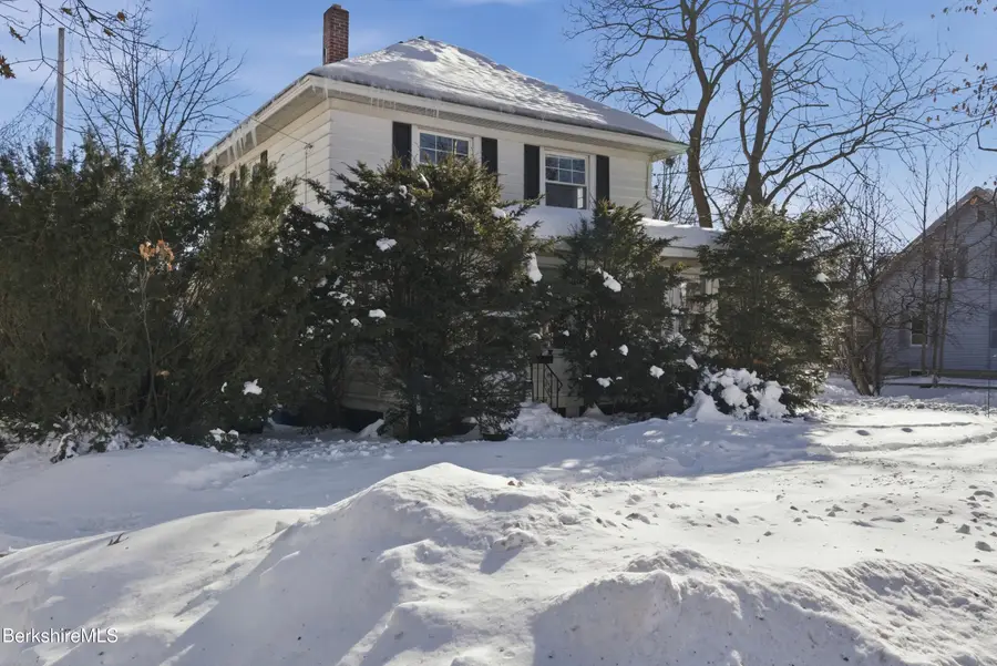 18 Meadow Ln, Pittsfield, MA 01201 - Image #2