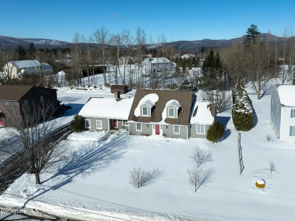 204 Longview Ter, Williamstown, MA 01267 - #1