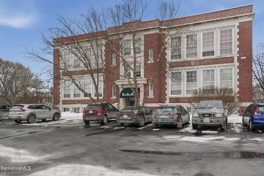 81 Dartmouth St #108, Pittsfield, MA 01201 - #3