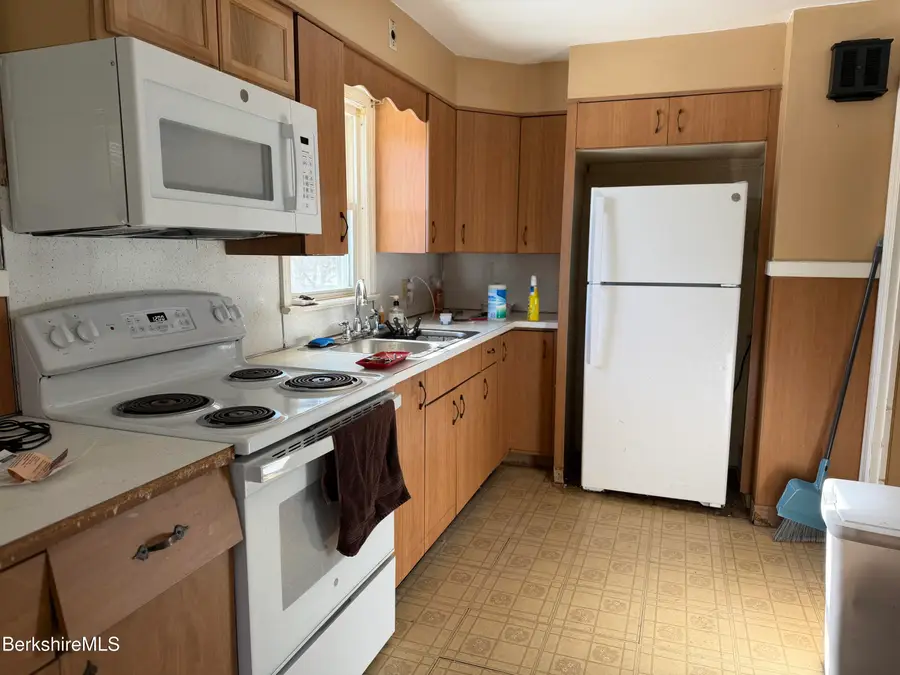 258 Dalton Ave, Pittsfield, MA 01201 - #2