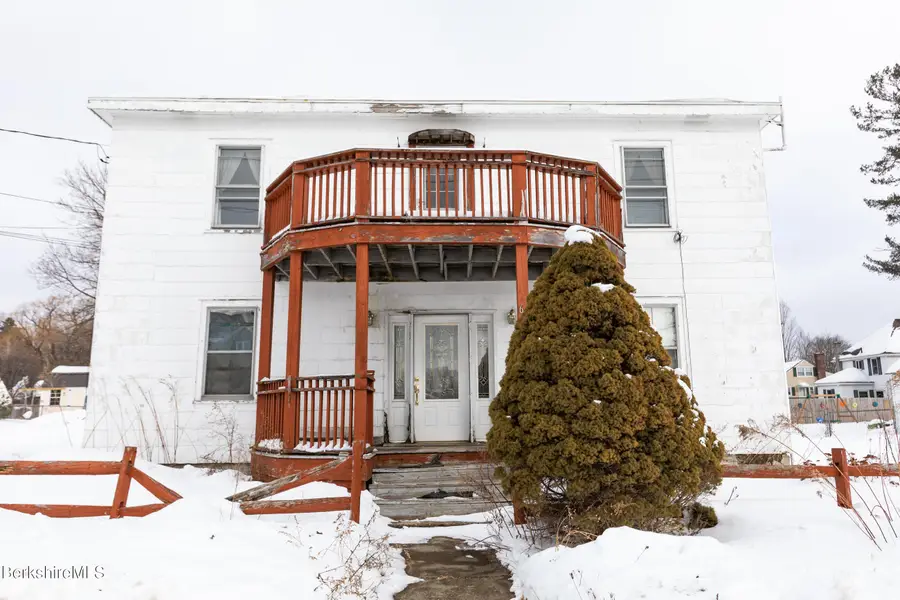 68 Lakeway Dr, Pittsfield, MA 01201 - #2