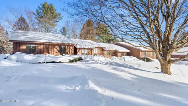 36 Churchill Crest #36, Pittsfield, MA 01201