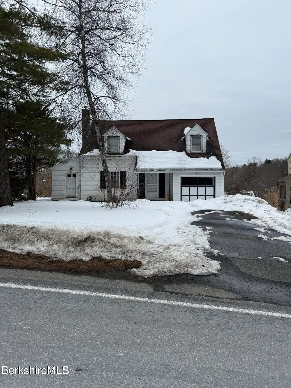 32 Jason St, Pittsfield, MA 01201 - #1