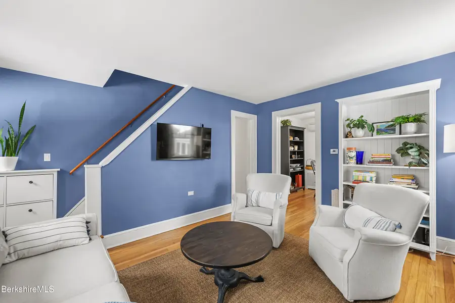 8 Lukeman Ln, Stockbridge, MA 01262 - #3