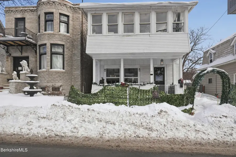 9 Lincoln St, Pittsfield, MA 01201 - #3