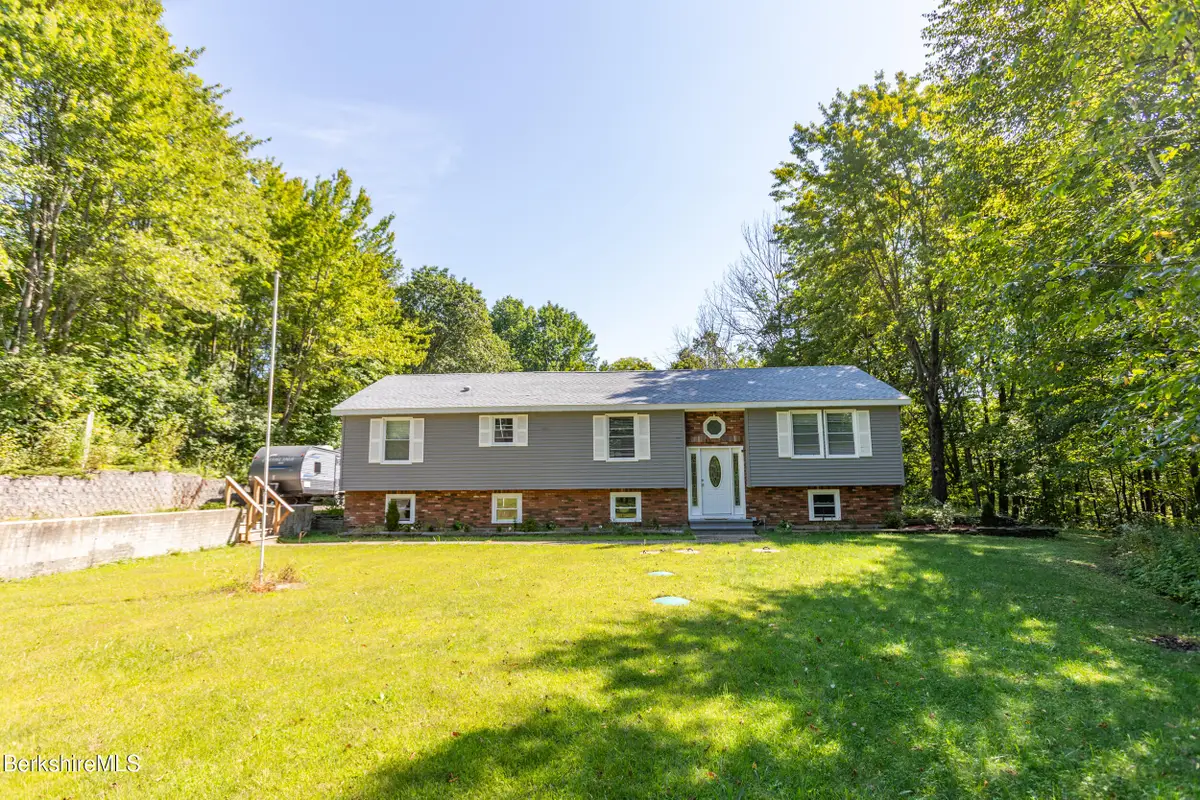 40 Curran Rd, Cheshire, MA 01225 - #1