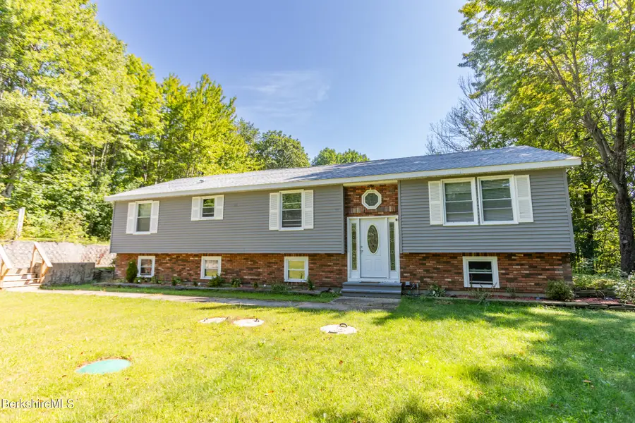 40 Curran Rd, Cheshire, MA 01225 - #2