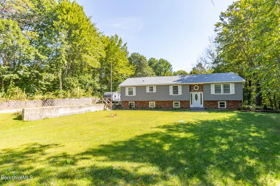 40 Curran Rd, Cheshire, MA 01225 - #3