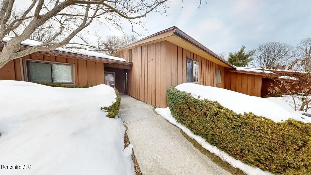 58 Churchill Crest, Pittsfield, MA 01201 - #1