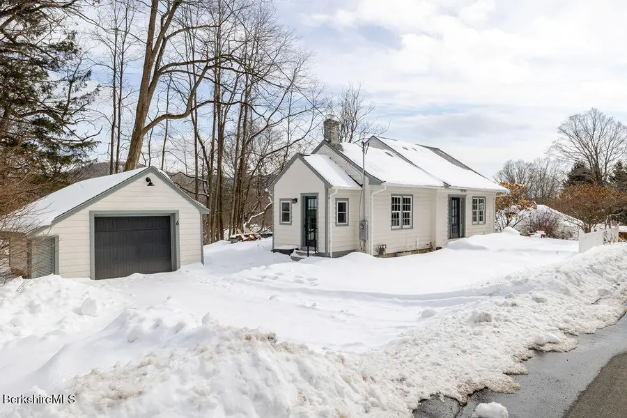 6 Lake Ave, Great Barrington, MA 01230 - #2