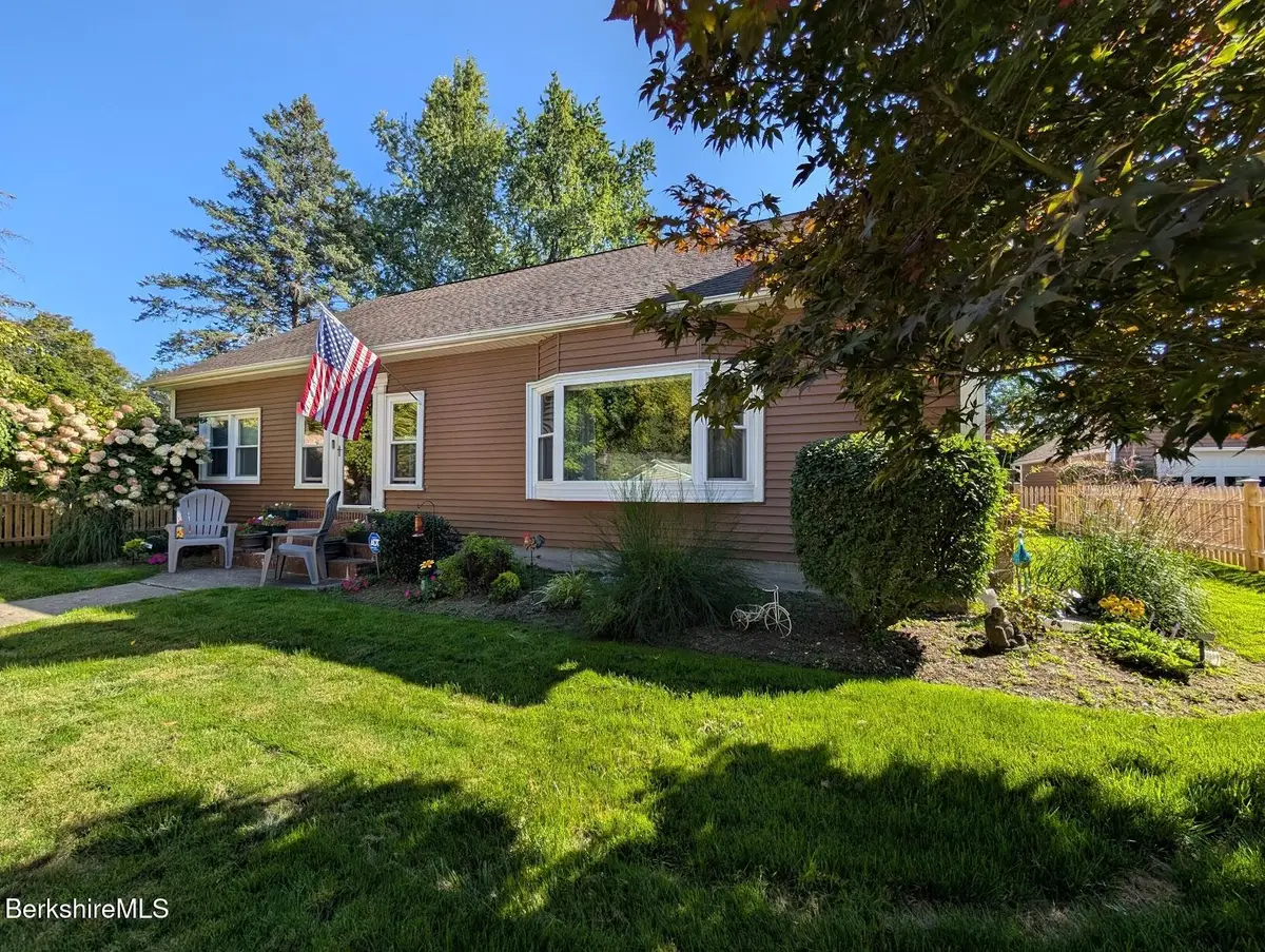 5 Mckinley St, Adams, MA 01220 - #1