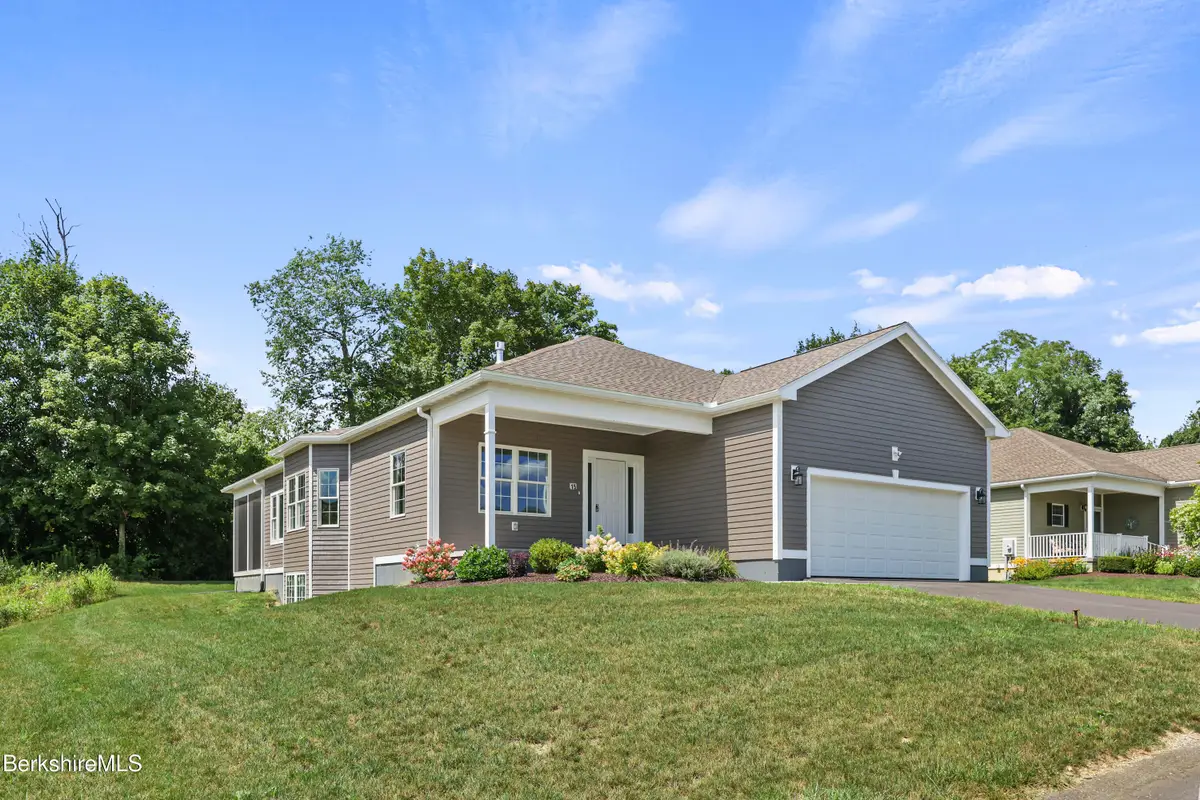 15 Cherry Hill Dr, Pittsfield, MA 01201 - #1