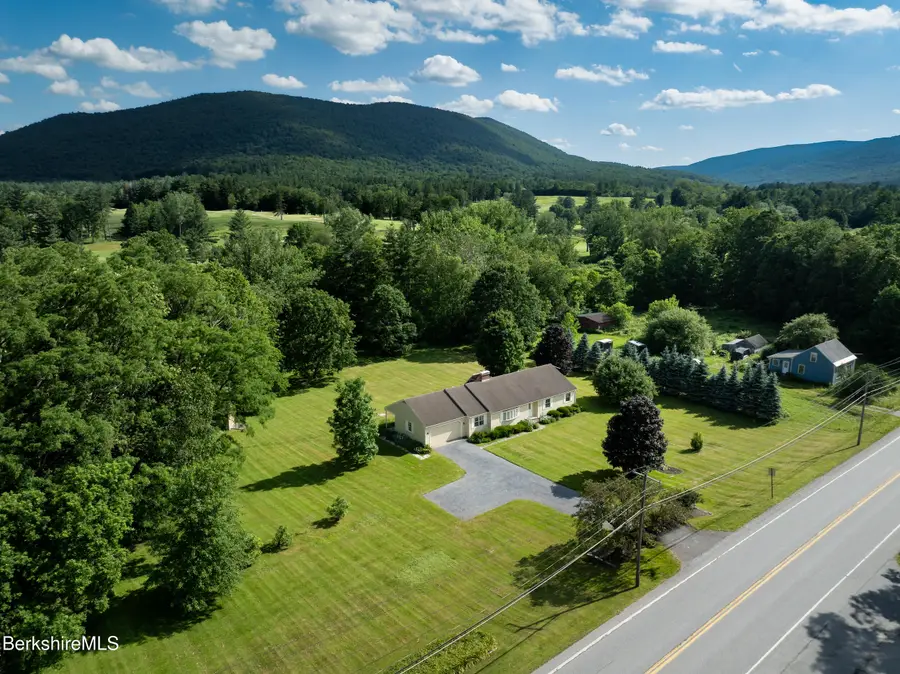 92 Hancock Rd, Williamstown, MA 01267 - #2