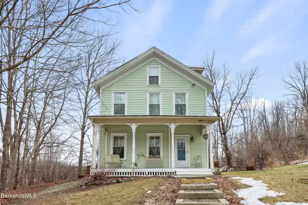 3 Van Schaack Rd, West Stockbridge, MA 01266