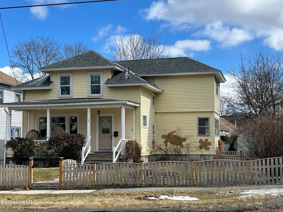 19 Commonwealth Ave, Pittsfield, MA 01201 - #1