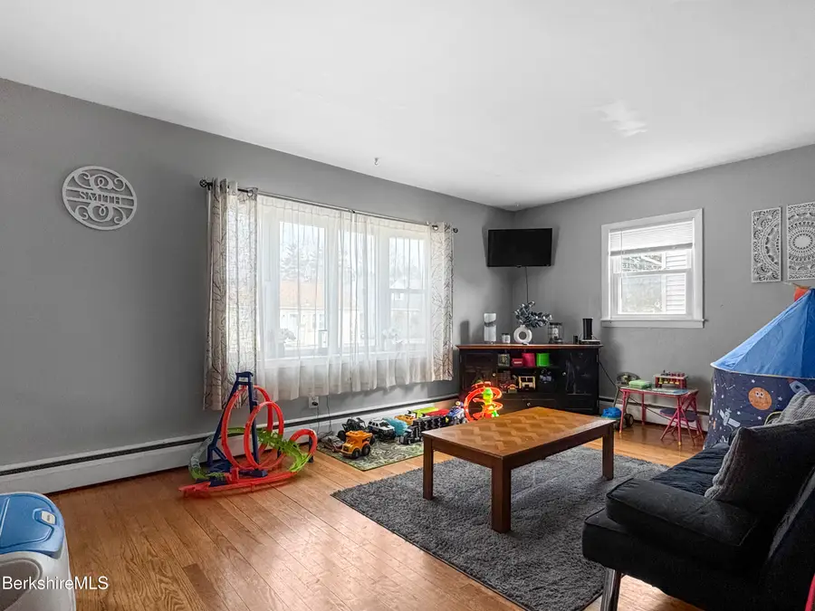 94 Crane Ave, Pittsfield, MA 01201 - #3