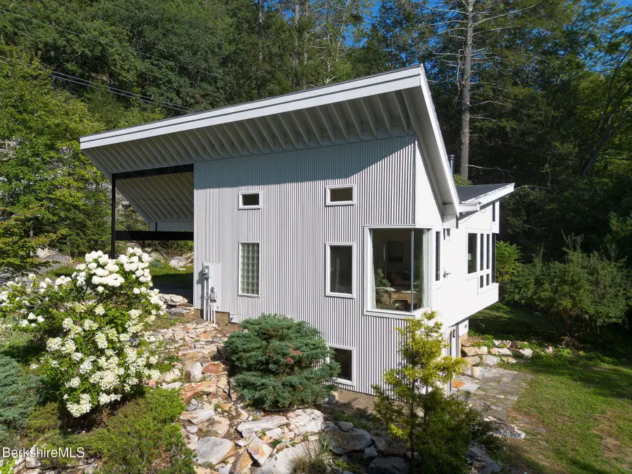 324 Park St, Great Barrington, MA 01230 - #2