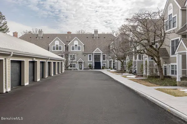 80 Taconic Ave #13, Great Barrington, MA 01230