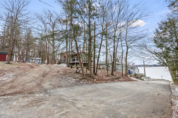 51 Imperial St, Lanesborough, MA 01224