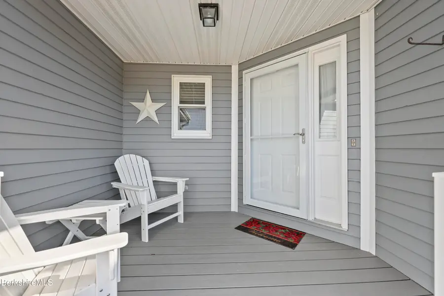 33 Walden Ln, Pittsfield, MA 01201 - #3