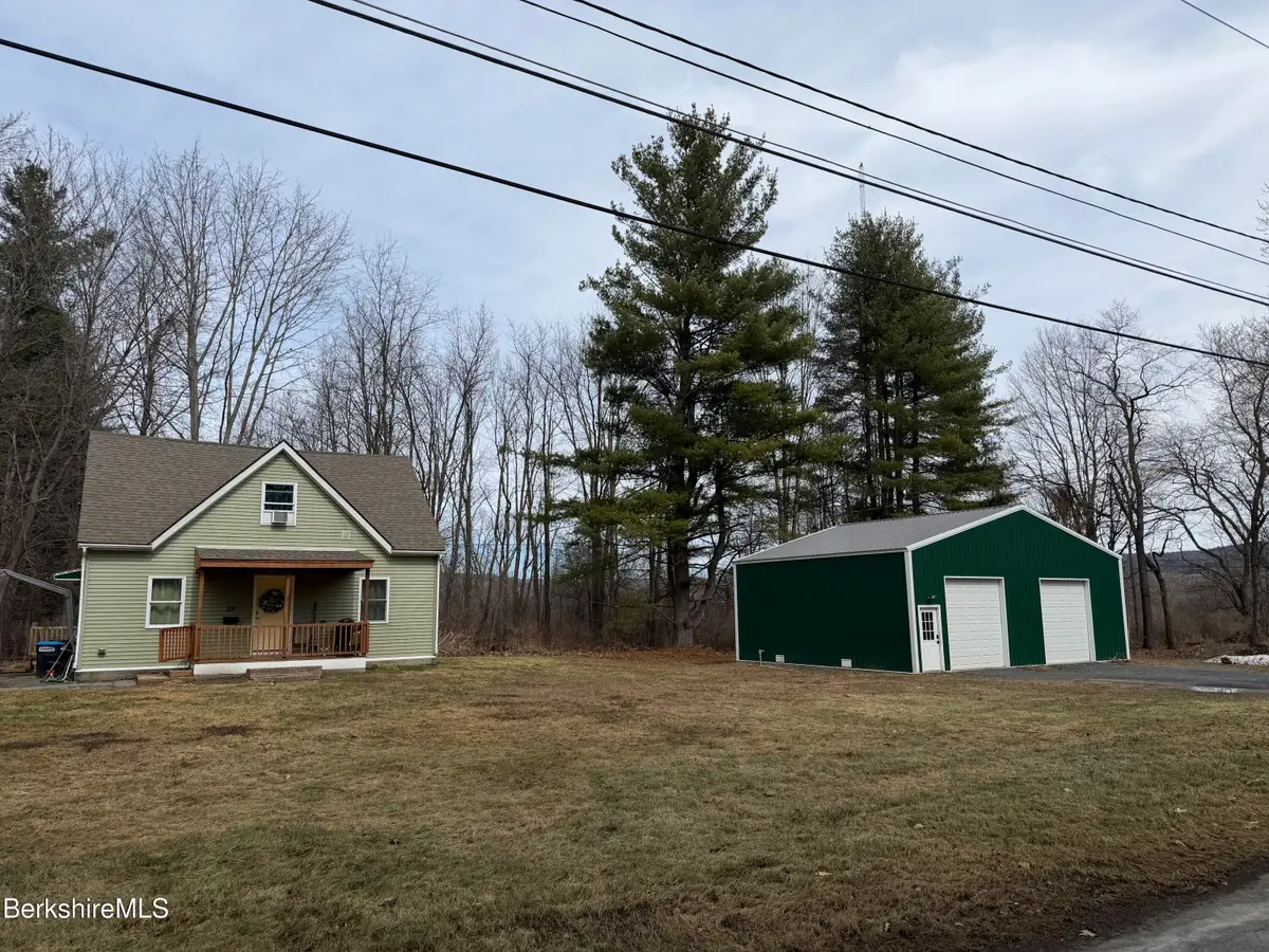 25 Grand Ave, Pittsfield, MA 01201 - #1