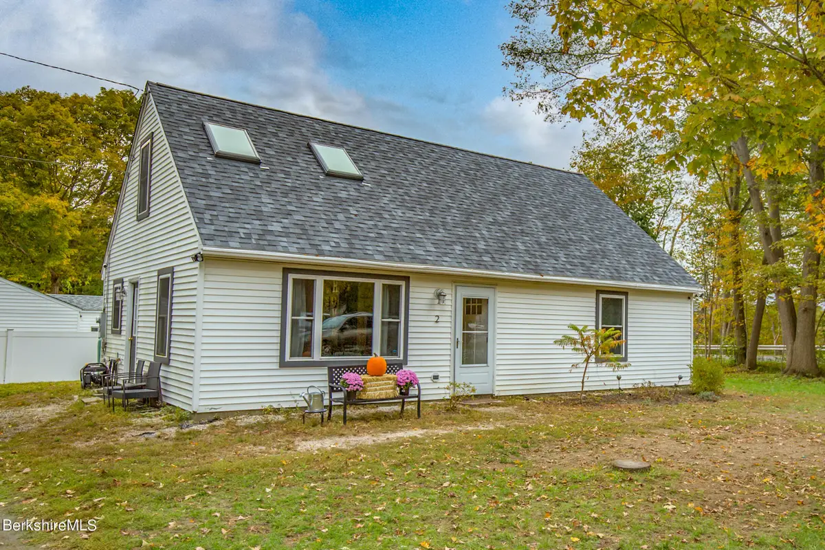 2 Walnut St, Great Barrington, MA 01230 - #1