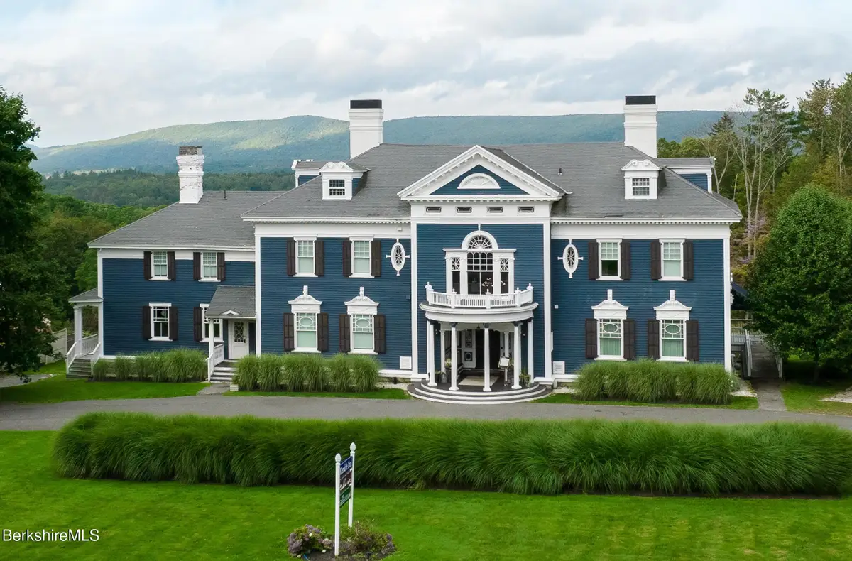 2 Kemble St, Lenox, MA 01240 - #1