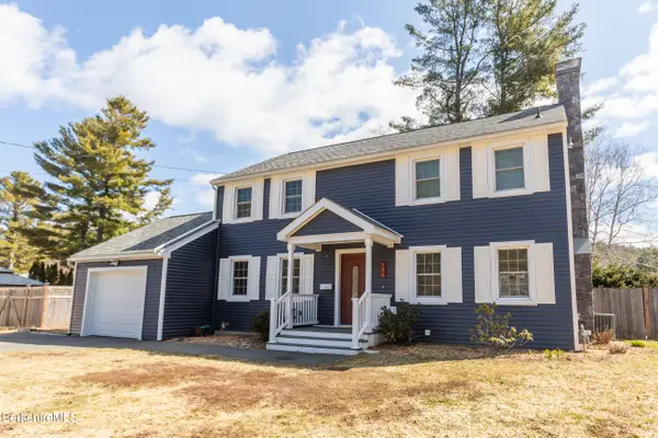 153 Sherwood Dr, Pittsfield, MA 01201