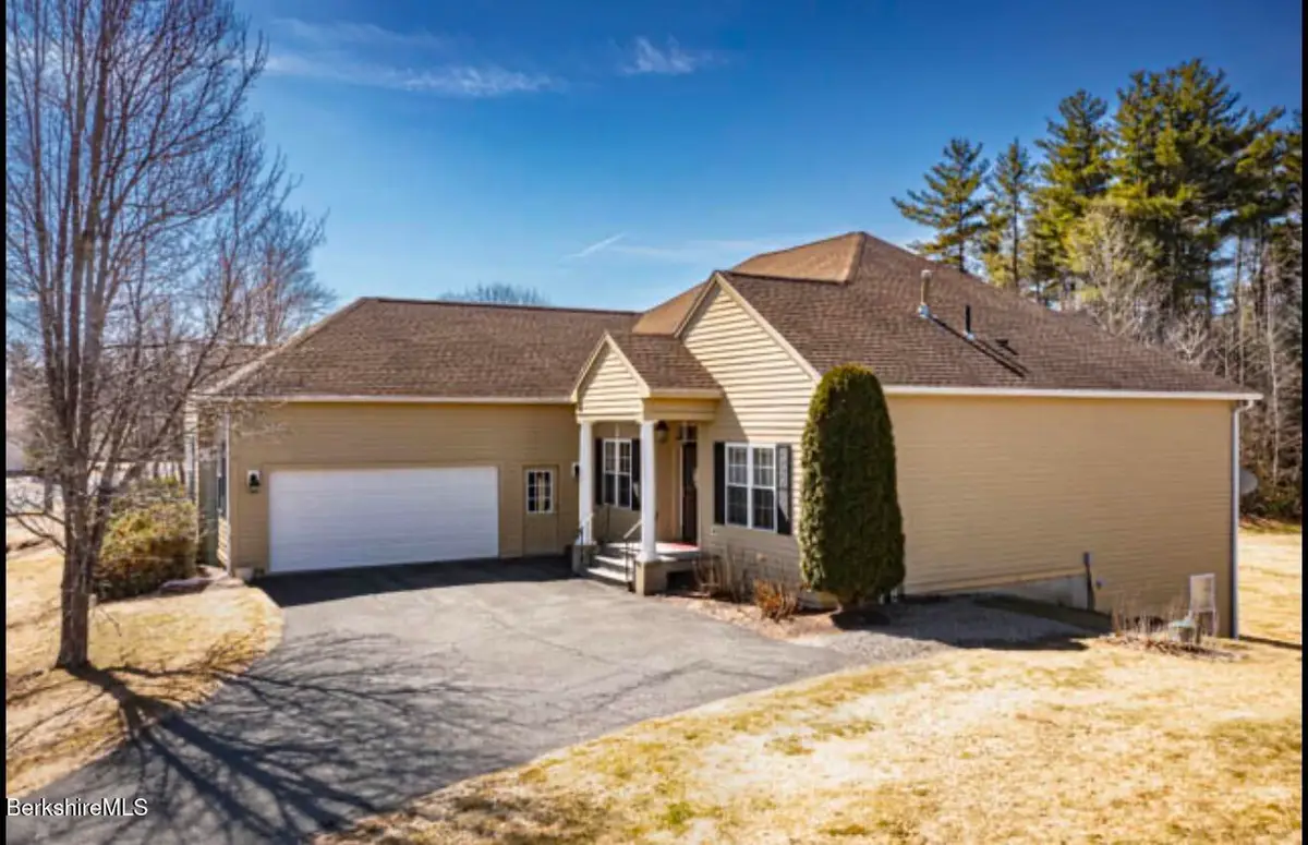 185 Pine Cone Ln, Hinsdale, MA 01235 - #1