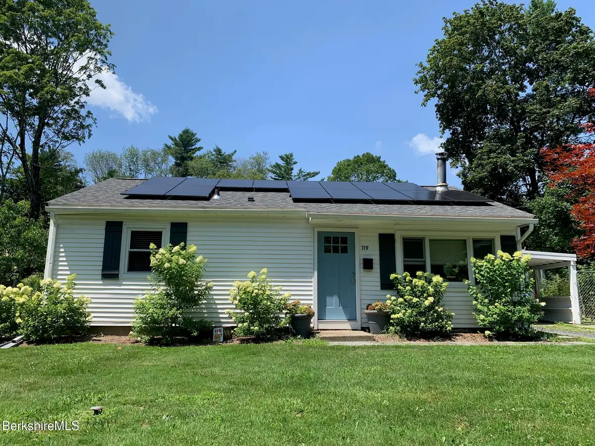 119 Hollenbeck Ave, Great Barrington, MA 01230 - #1