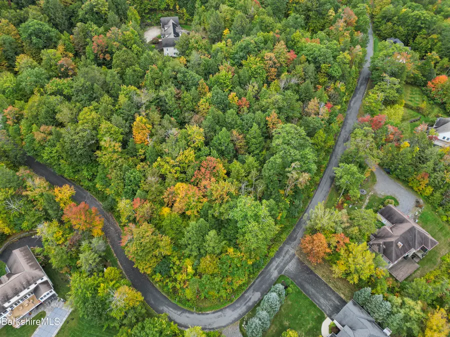 230 Chanterwood Rd, Lee, MA 01238 - #2