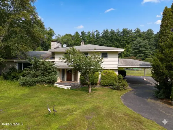 20 Cooper Rd, Great Barrington, MA 01230
