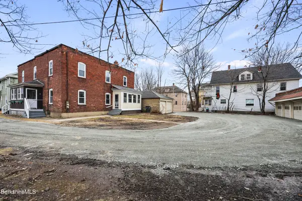 5-6 Monteleone Place, Pittsfield, MA 01201