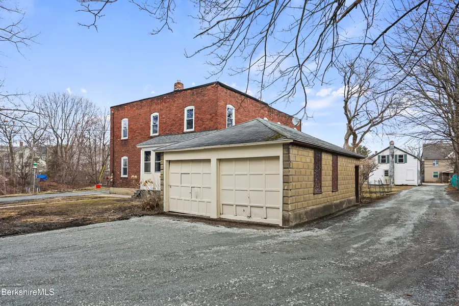 5-6 Monteleone Place, Pittsfield, MA 01201 - #2