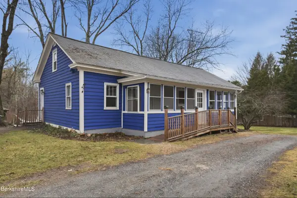 117 Norfolk Rd, New Marlborough, MA 01259