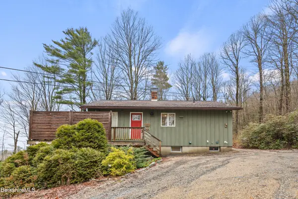 15 Reservoir Rd, Richmond, MA 01254