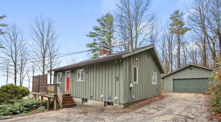 15 Reservoir Rd, Richmond, MA 01254 - #2