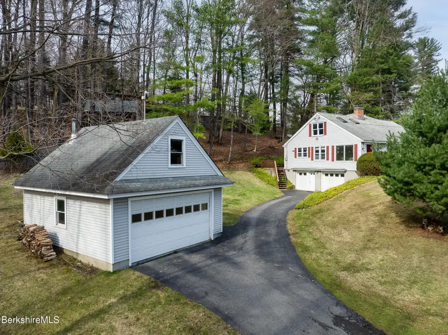 193 Cold Spring Rd, Williamstown, MA 01267 - #2