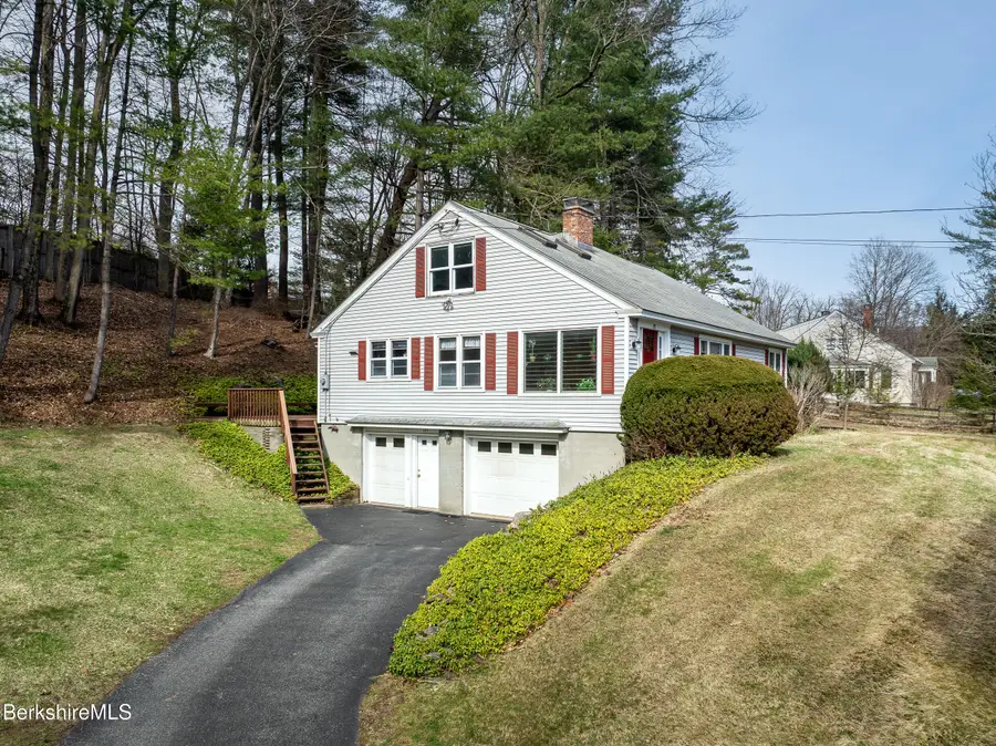 193 Cold Spring Rd, Williamstown, MA 01267 - #3