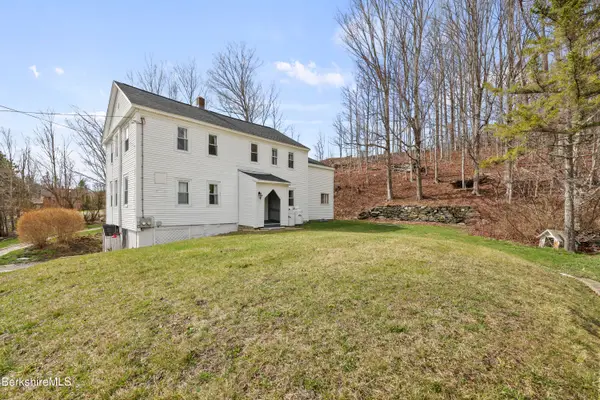 203-205 Main St, Hancock, MA 01237