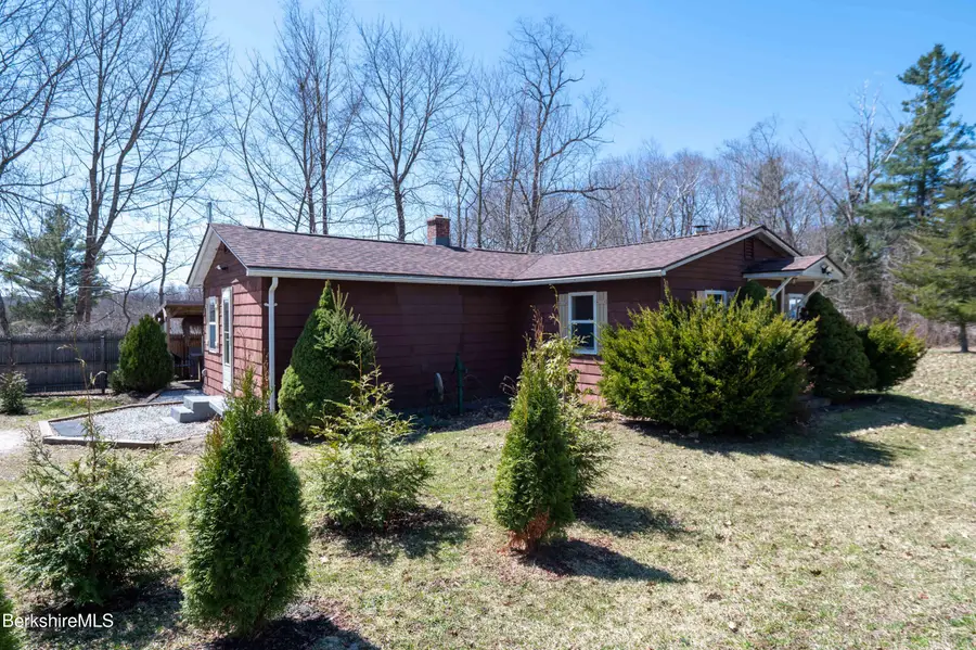 28 Adell St, Pittsfield, MA 01201 - #2