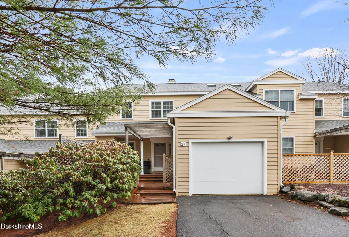 1136 Barker Rd #27, Pittsfield, MA 01201 - #1