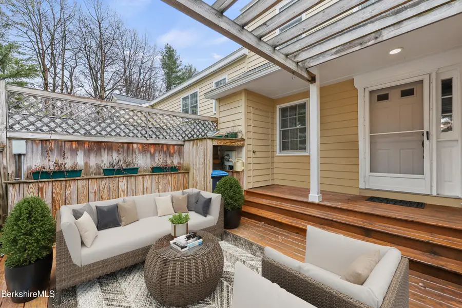 1136 Barker Rd #27, Pittsfield, MA 01201 - #2