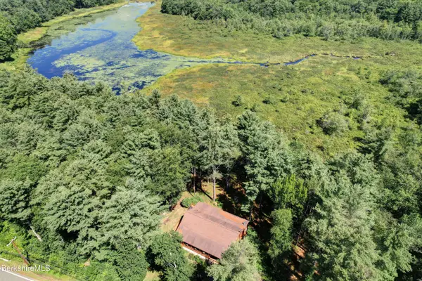 633 East Otis Rd, Otis, MA 01253