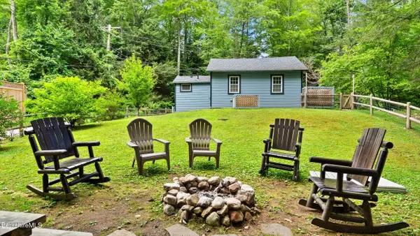 25 Pine St, New Marlborough, MA 01230