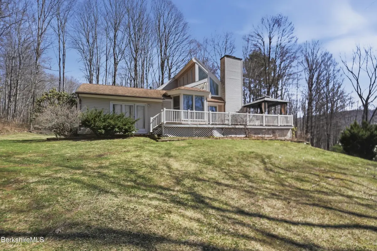 56 Victoria Ln, Lanesborough, MA 01237 - #1