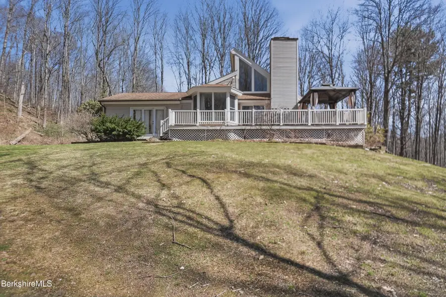 56 Victoria Ln, Lanesborough, MA 01237 - #2