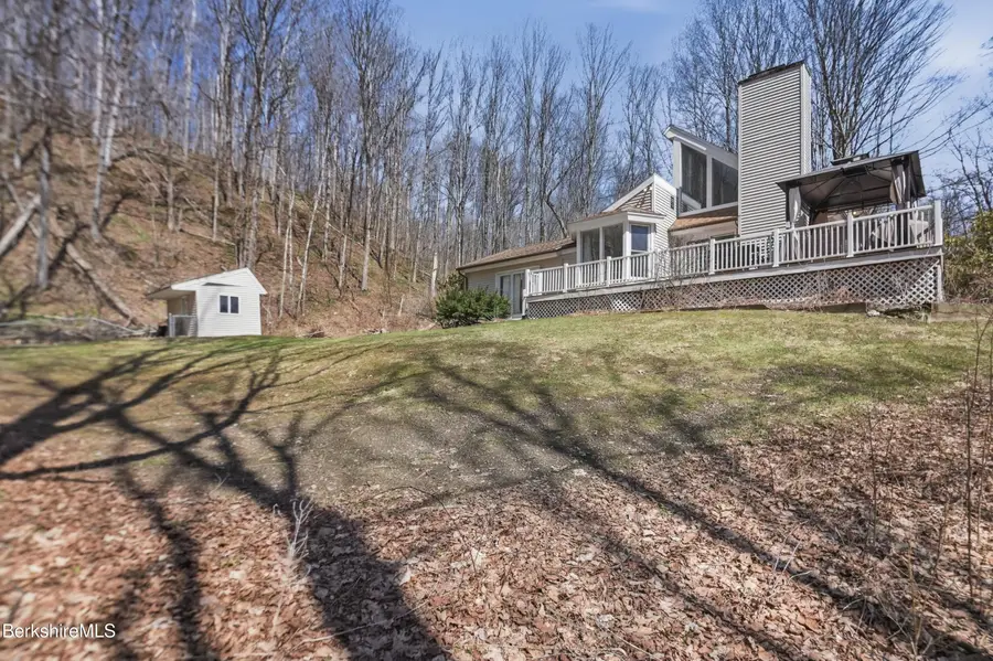 56 Victoria Ln, Lanesborough, MA 01237 - #3